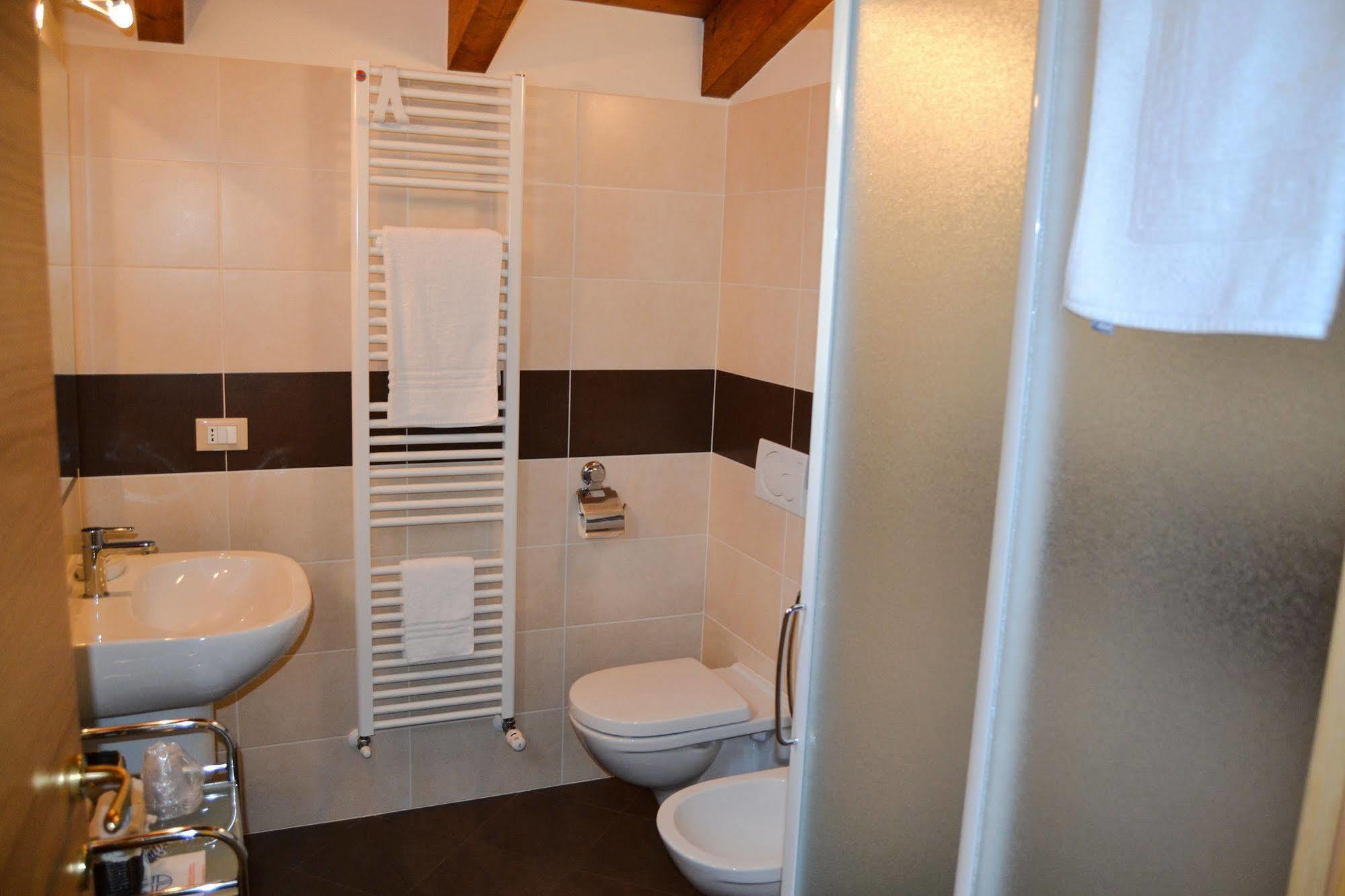 Ca' La Pergola Farm stay *